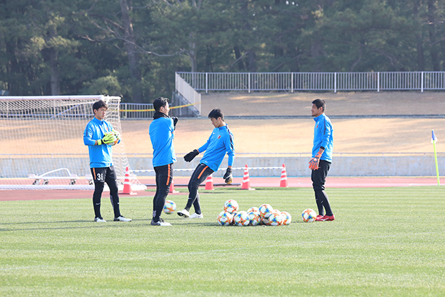 ページの本文へ 鹿島アントラーズ メニュー チケット購入 グッズ マイページ 有料コンテンツ ニュース ニュース 最新ニュース一覧 レポート Antlers Today レポート 試合 試合日程 結果 試合一覧 Live Antlers 順位表 ｊ１順位表 ルヴァン順位表 ｊ１得点