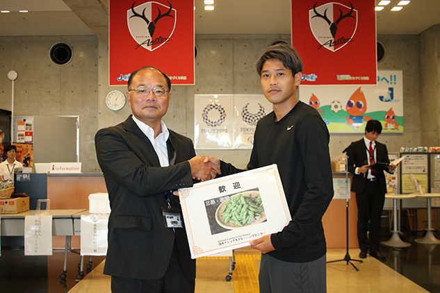 18 静岡キャンプ1日目 鹿島アントラーズ オフィシャルサイト 18 静岡キャンプ1日目 鹿島アントラーズ オフィシャルサイト