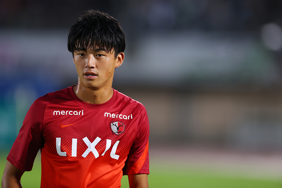 現品限り一斉値下げ！】 鹿島アントラーズ23選手フォトボンフィン 32番