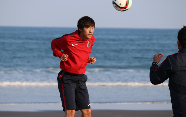 紅白戦と砂浜トレーニング 鹿島アントラーズ オフィシャルサイト 紅白戦と砂浜トレーニング 鹿島アントラーズ オフィシャルサイト