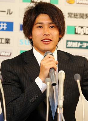 日本代表メンバー選出記者会見 鹿島アントラーズ オフィシャルサイト